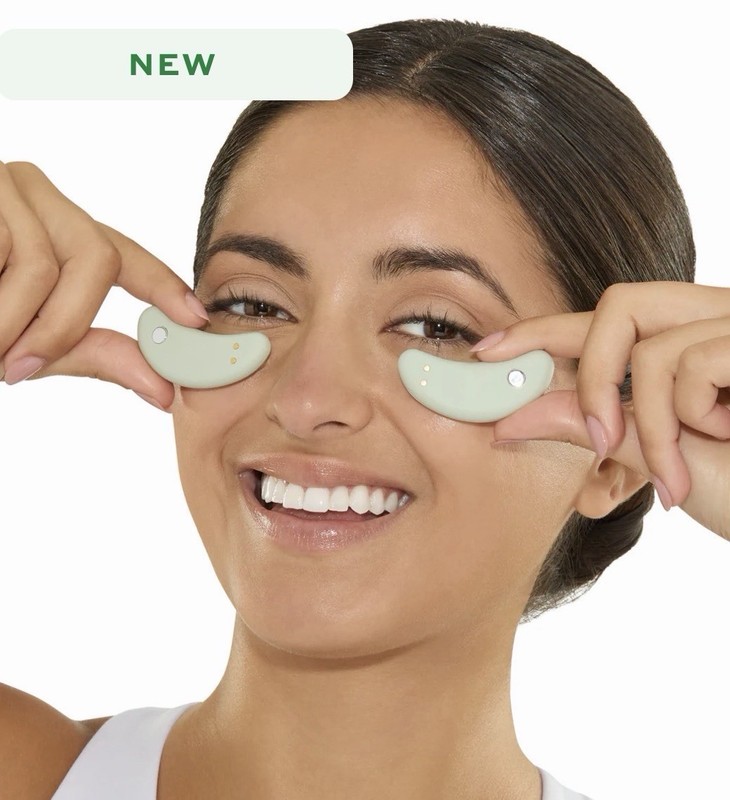 Mario Badescu Under Eye Patches Red Light + EMS Therapy Microcurrent Skin Care gallery
