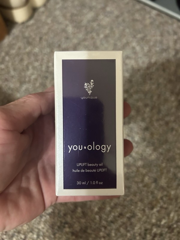 Younique Uplift Beauty Oil