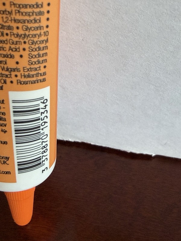 Sephora Glow Super Brightening Serum 7% Vitamin C And Vitamin E 0.27oz gallery