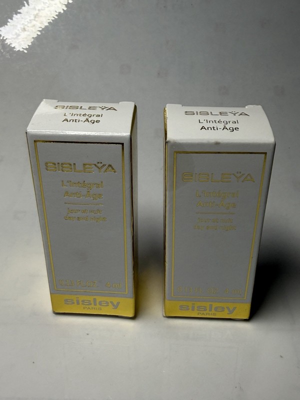 2 x Sisley Sisleya L’Integral Anti-Age Day And Night Cream 0.13oz / 4ml Each New