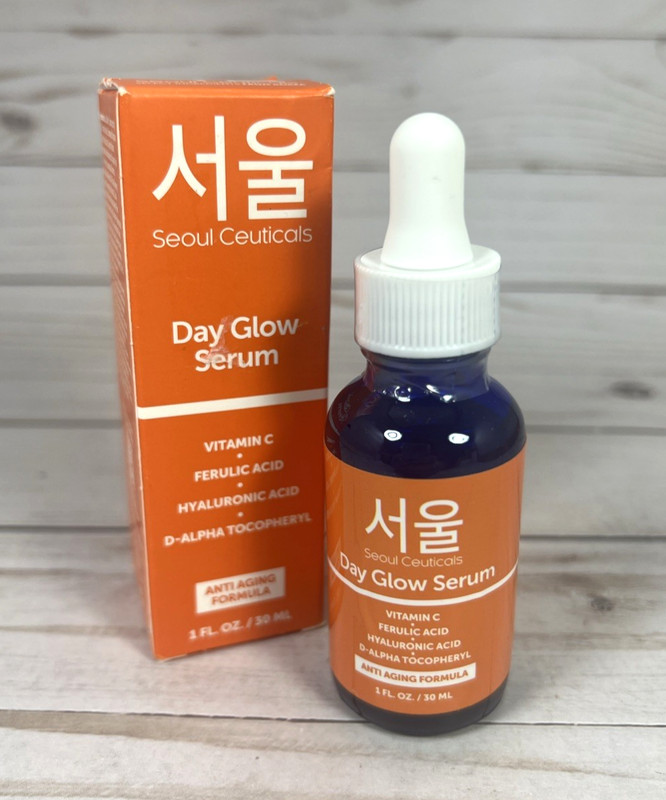 SeoulCeuticals Korean Day Glow Serum Anti-Aging Vit C Hyaluronic Acid 1oz 8/27