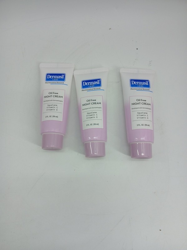 (Lot of 3) Dermasil Labs Oil Free Night Cream Squalane Vitamin C & E Sealed 2oz gallery