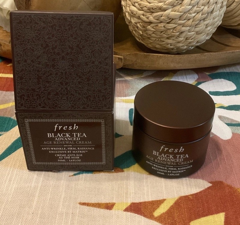 Fresh Black Tea Advanced Age Renewal Cream 50ml / 1.6 fl oz NEW – $95 Retail