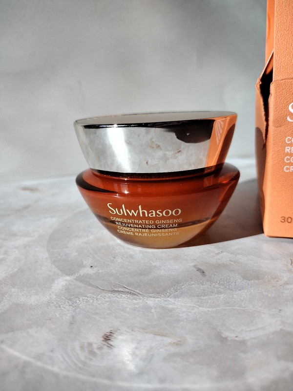 Sulwhasoo Concentrated Ginseng Rejuvenating Cream 1 Fl Oz Full Size NEW – $160