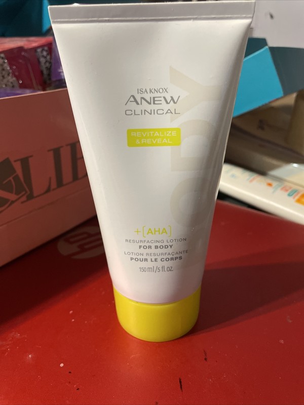 Avon Isa Knox Anew Clinical Revitalize Reveal Resurfacing Lotion for body 5 oz