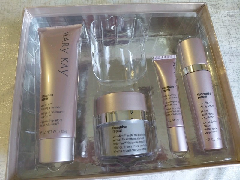 Mary Kay TimeWise Repair Volu-Firm Product Set, Full Size – 4 Piece NOS