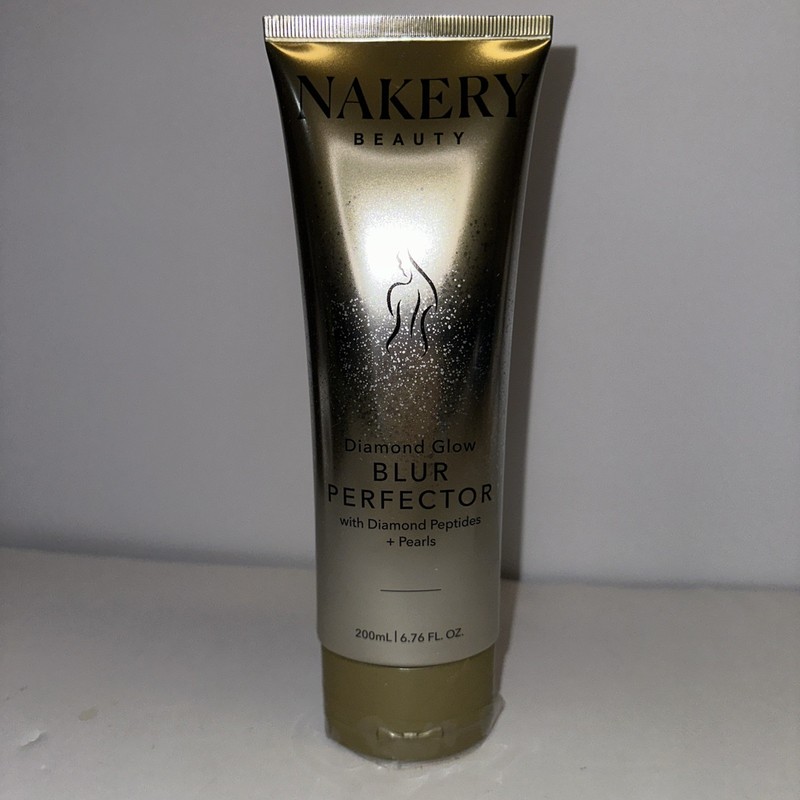 Nakery Diamond Glow Blur Perfector 6.76oz NEW