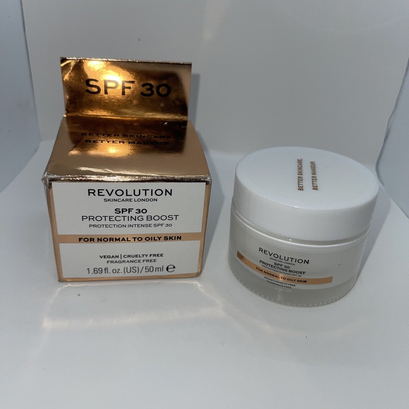 REVOLUTION SKINCARE LONDON SPF 30 PROTECTING BOOST•1.69 FL OZ.