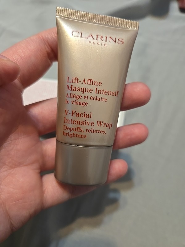 CLARINS V-Facial Intensive Wrap 0.5oz gallery