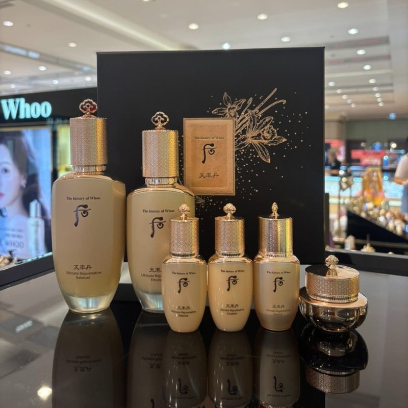 [The History of Whoo] Cheonyuldan Basic Skincare 2-Piece Set, (14 Items) gallery