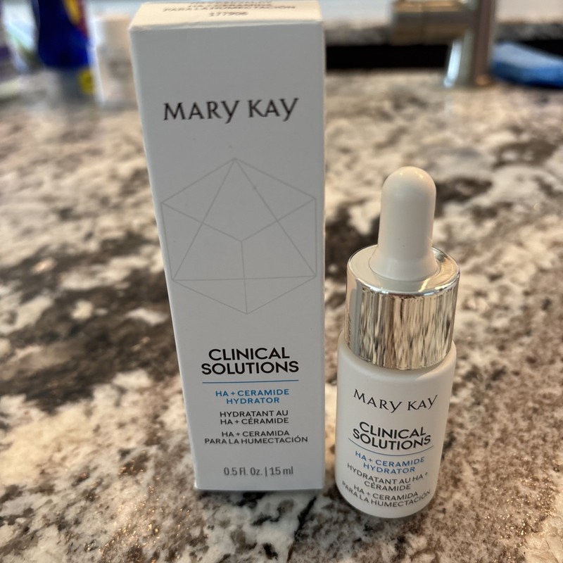 MARY KAY CLINICAL SOLUTIONS HA + CERAMIDE HYDRATOR .5oz 177906 New In Box