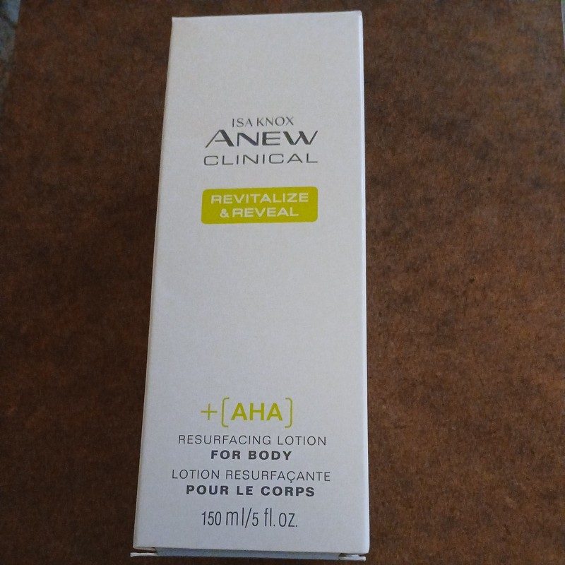 Avon Isa Knox Anew Clinical Revitalize + Reveal AHA Resurfacing Lotion For Body