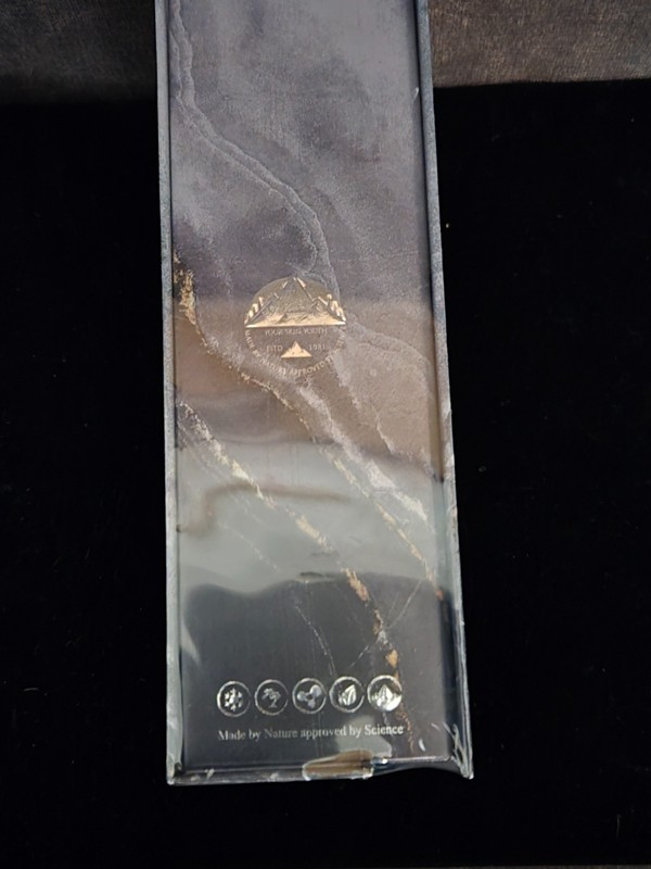 NEW Below Zero Swiss Science Black Ice Tightening Face Neck Serum 1.7 fl oz gallery