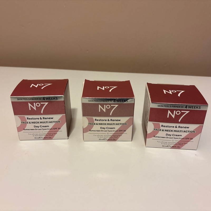 Lot Of Three No7 Restore & Renew SPF30 Face & Neck Multi Action Day Cream 03/27
