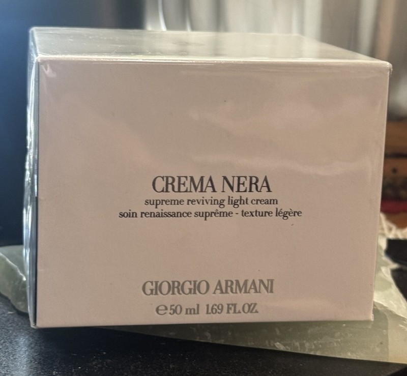 Giorgio Armani Crema Nera Supreme Reviving Light Cream 1.69 oz/50 ml