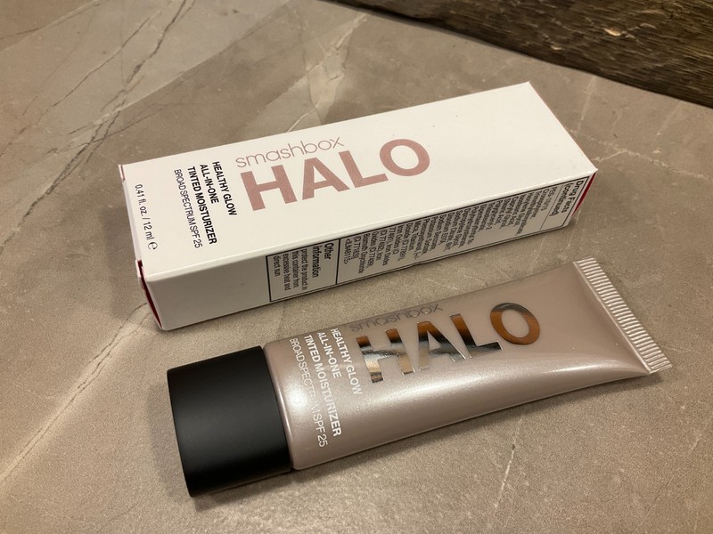 Smashbox Halo Healthy Glow All-In-One Tinted Moisturizer SPF 25 | DARK NEUTRAL