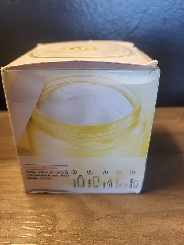 Garnier Bright Complete Vitamin C Serum UV Cream 45g | Brightens & Protects Skin gallery