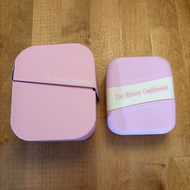 The Skinny Confidential Mint Travel Compact Ice Roller Dual Side