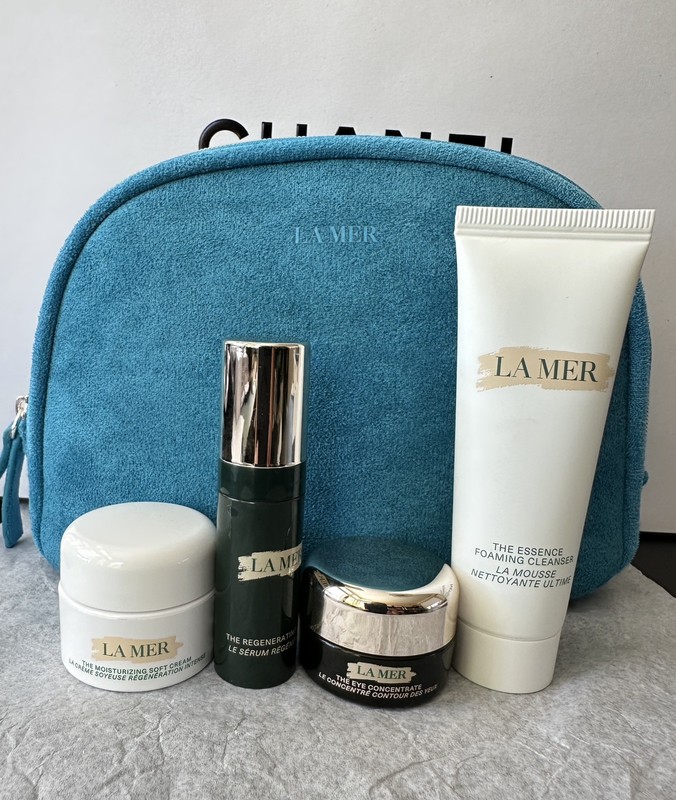 La Mer Set: Eye Concentrate, Regenerating Serum, Soft Cream, Cleanser
