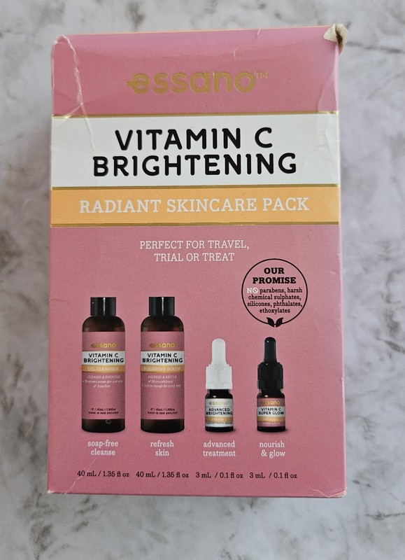 Essano Vitamin C Brightening Radiant Skincare Set Pack 4pc NEW