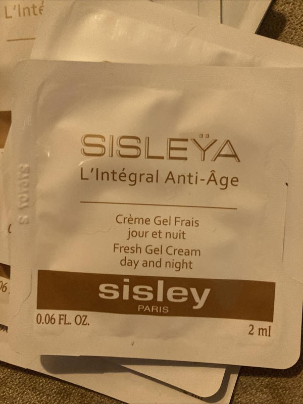 12 Sisley Sisleya Anti-Age FRESH Day and Night cream 2ml Each gallery