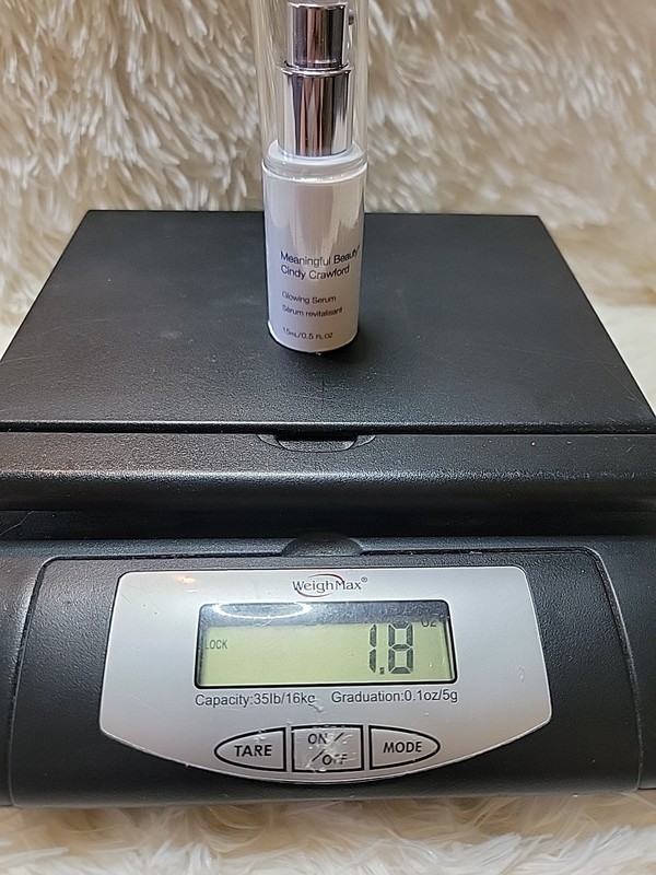 Meaningful Beauty Glowing Serum Cindy Crawford 0.5 oz Radiant Glow Beauty NEW gallery