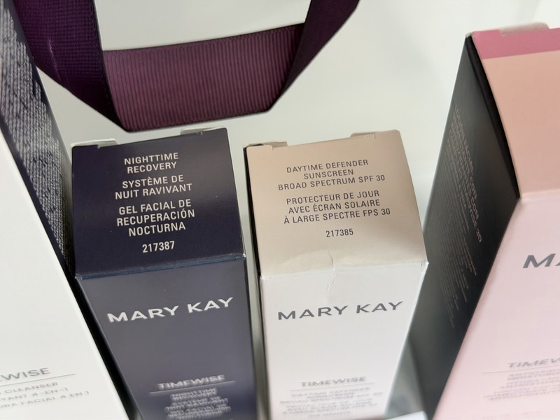 Mary Kay Timewise Miracle 3D Set ~Normal To Dry Skin~ Full Size New In Box gallery