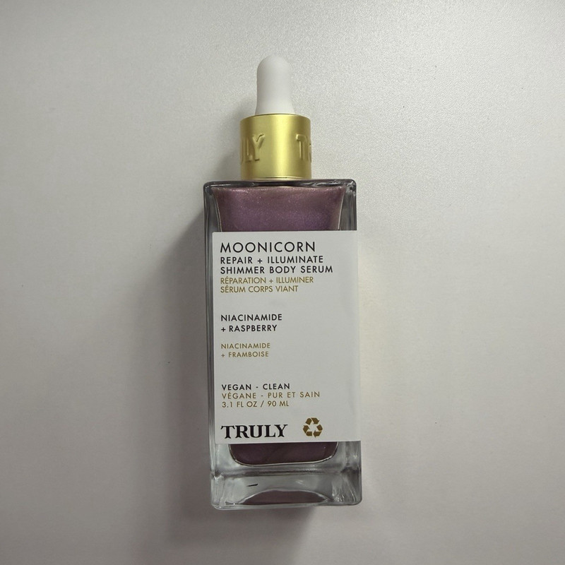 Truly Moonicorn Repair + Illuminate Body Serum Niacinamide Raspberry 3.1 oz
