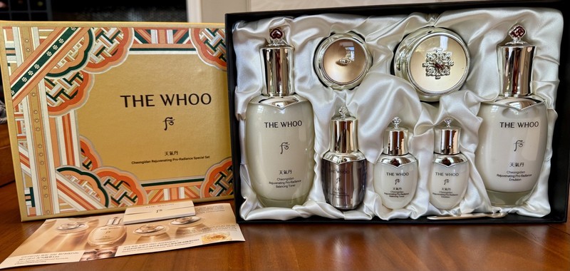 The History of Whoo Cheongidan Pro-Radiance Special Set, NEW