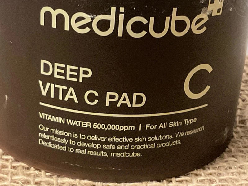 Medicube Deep vita C pad - 70 pads,150g - Brightening &Hydration gallery