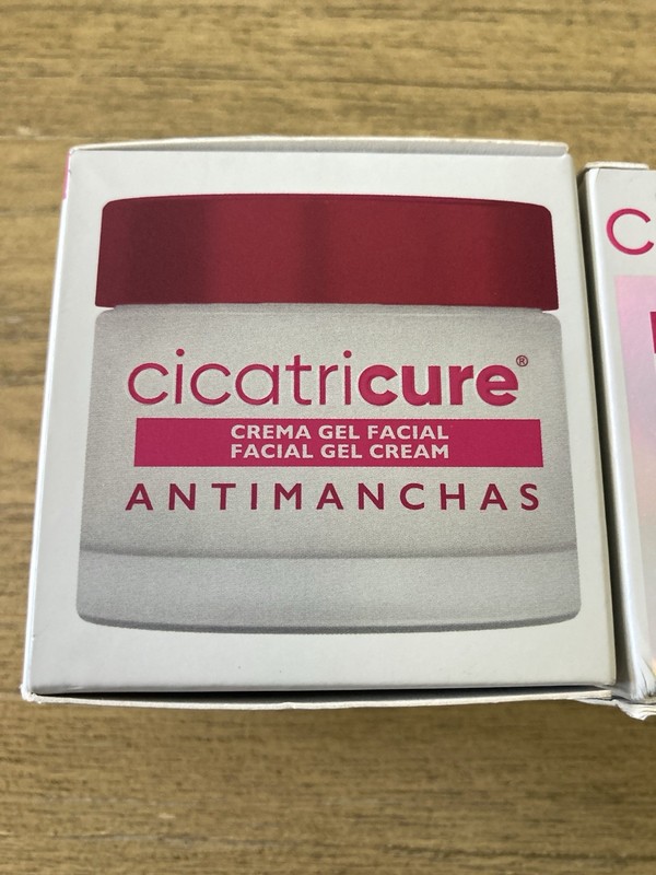 2 Cicatricure Antimanchas Face Moisturizer 1.7 Oz - Fades Dark Spots Boosts Glow gallery
