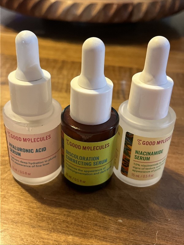 New Good Molecules Discoloration Correcting Serum, Niacinamide, Hyaluronic 1oz