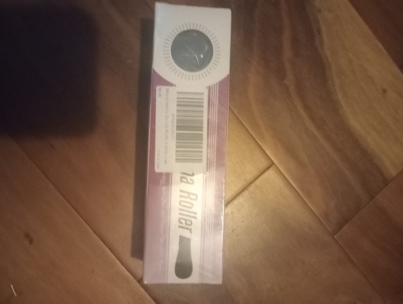 Derma Roller System 2.0 mm Anti-Aging 540 Needles gallery