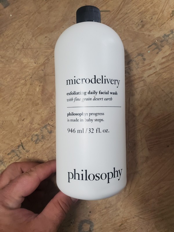 Philosophy The Microdelivery Exfoliating Daily Facial Wash w/ Fine Grain.. 32 oz gallery
