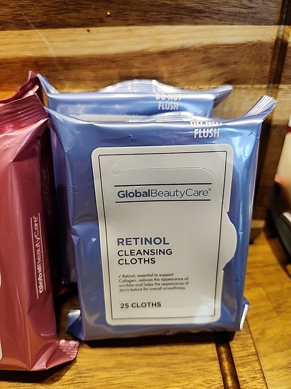 The NEW Global Beauty Care cleansing wipes offer a 6-pc lot Collagen and Retinol gallery